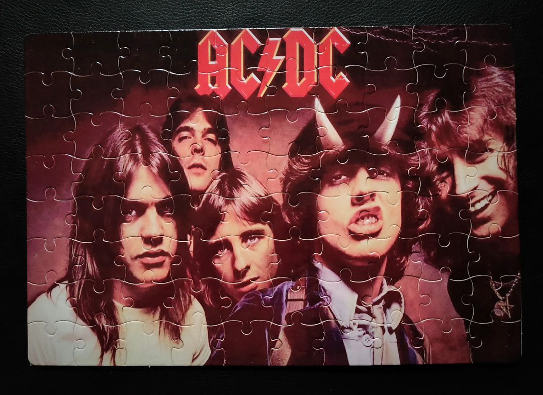 Пазли AC/DC